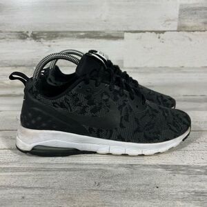 Nike Women's Air Max Motion‎ Low ENG Running Shoes Black 902853-001 Size 7.5